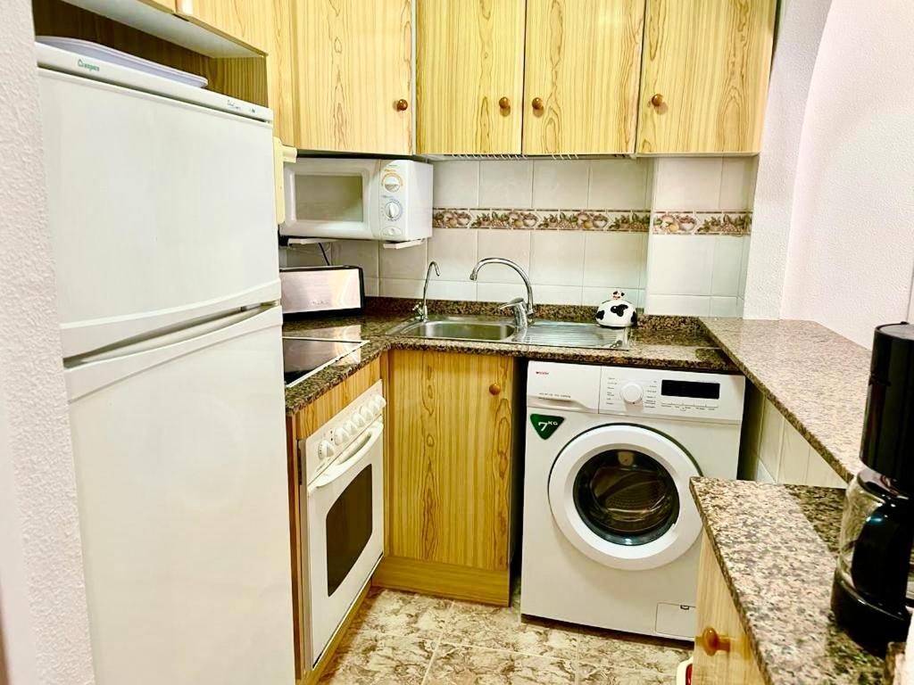 De Vacaciones Apartment Torrevieja Luaran gambar