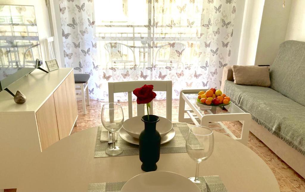 De Vacaciones Apartment Torrevieja Luaran gambar